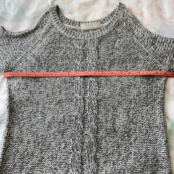 Open shoulder sweater - Picture 3 of 6